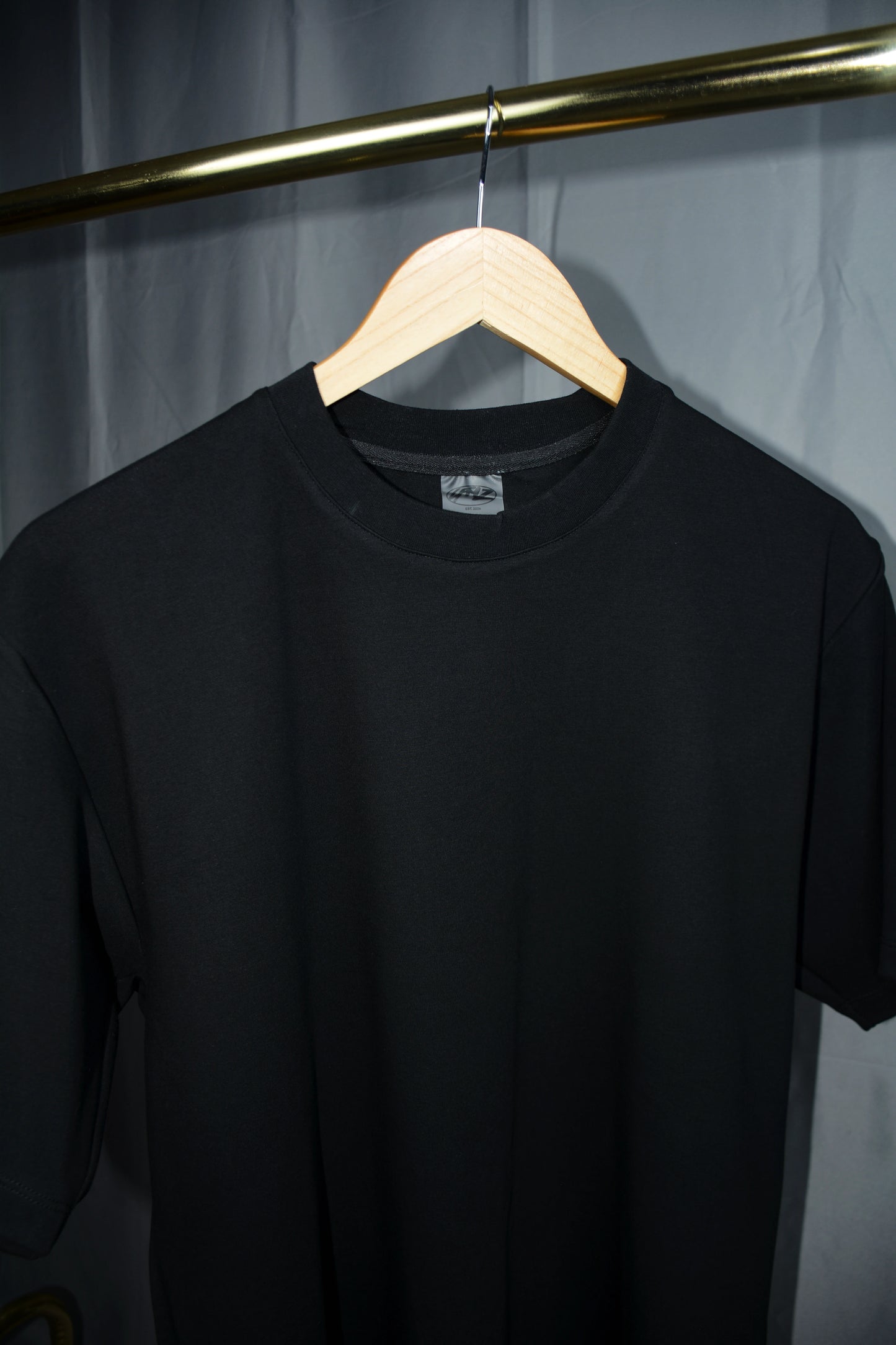 Essential Black Tee 280grms